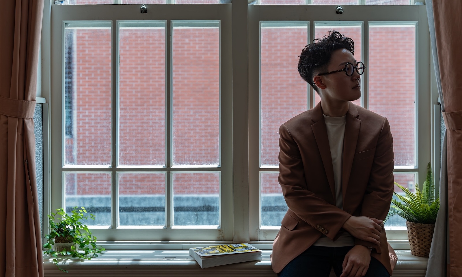 ◉ 當女性主義者走入戰爭：劉文讀《香蕉、海灘與軍事基地》