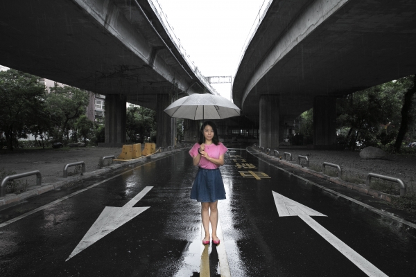 「心也會繞路，但是命運將指引它回到原地。」——專訪楊佳嫻《小火山群》