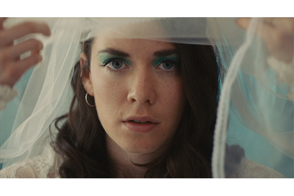 高雄電影節|《禁愛越界》:你的目光,鑿開我的裂縫