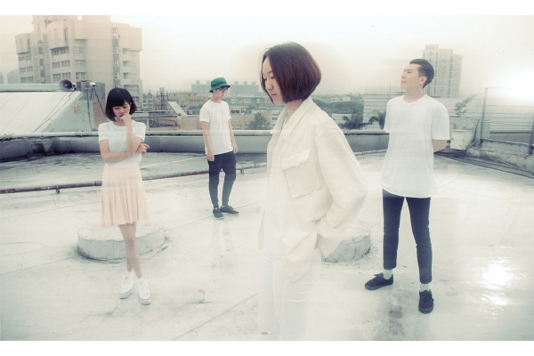 從完整的綿羊緩緩聚焦於放大的羊毛局部:Manic Sheep 新專輯《布魯克林 Brooklyn》即將發行