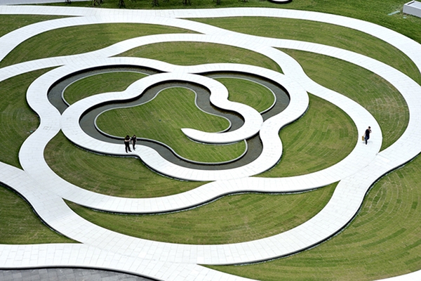 伊東豊雄的歡迎式（三）：
以自然的秩序，迎接城市的漫遊者