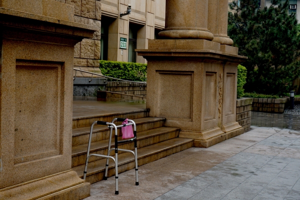 廢墟｜
身體上雕刻的花：側記 RCA