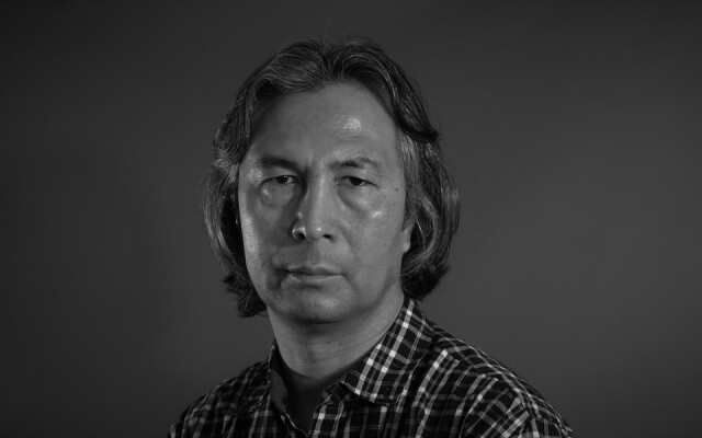 「黨對維吾爾人仁慈」，包括但不限於：監視、暴力，和種族清洗──《在夜裡等待被捕》的新疆回憶錄