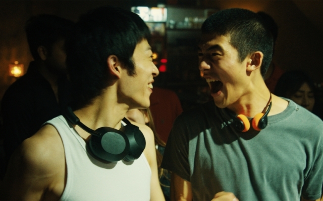 《青春末世物語》的 5 個音樂線索：幸好被監控的未來，仍有革命與音樂