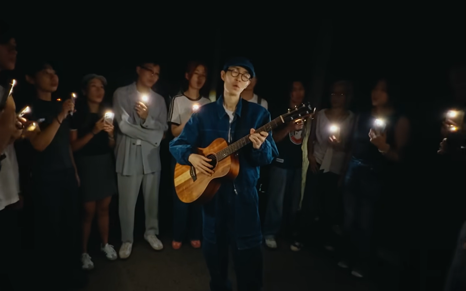 當 AI 遇上方大同：你要一個生病的聲音，還是一個完美的人造聲音？